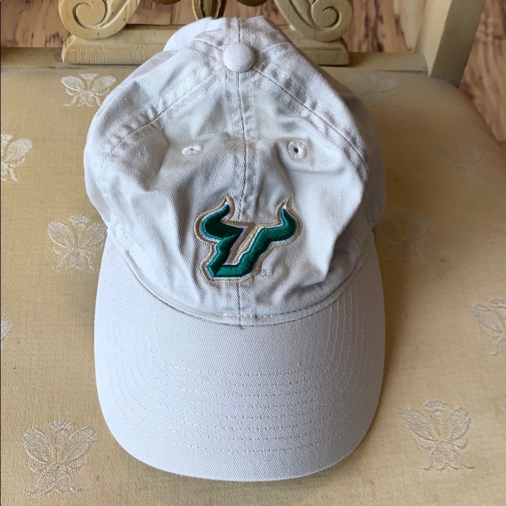 GUC Kids USF Bulls ball cap with adjustable buckle